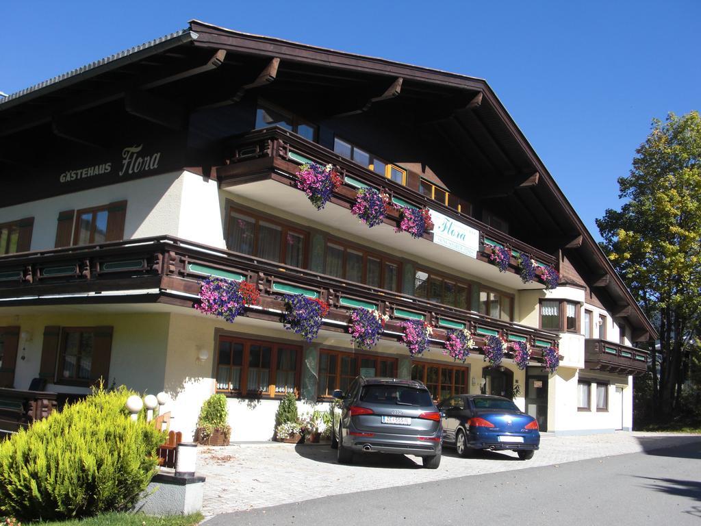 Hotel-Pension Flora Saalbach-Hinterglemm Exterior foto